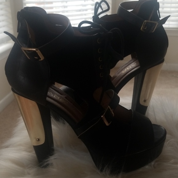 Shoes - Picture 2 of 3